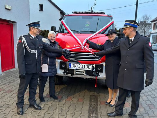 Strażacy z OSP Kłodnica zaprezentowali nowy wóz. Kosztował ponad milin i przeszedł już chrzest bojowy