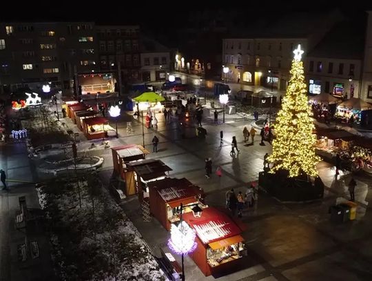 Świąteczna atmosfera opanuje kozielski rynek. Znamy program trzydniowego jarmarku