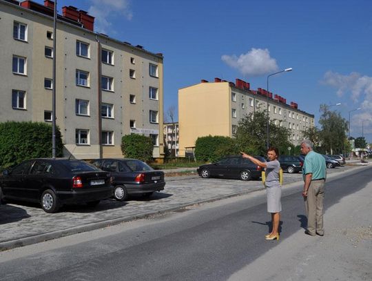 Te drzewa zostają. Tu będą nowe nasadzenia. Zieleń na Wojska Polskiego po nowemu