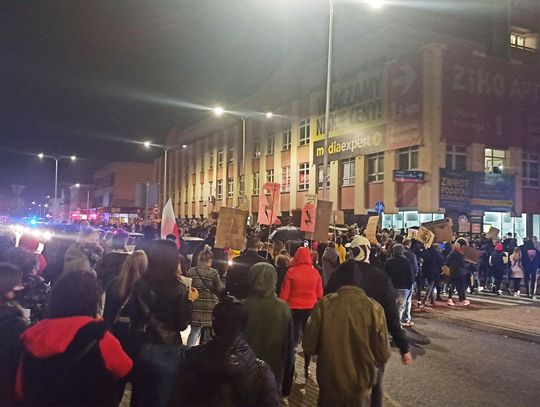 Ten protest strajkujące kobiety szykowały od tygodnia. Jest głośno