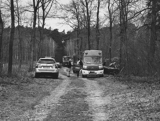 Tragiczny finał poszukiwań na jeziorze Kuźniczka. W wodzie ujawniono zwłoki