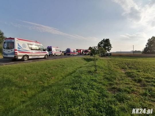 Tragiczny wypadek na Mazowszu. Dachowało auto z rodziną z Kędzierzyna-Koźla. Nie żyje 5-letnia dziewczynka