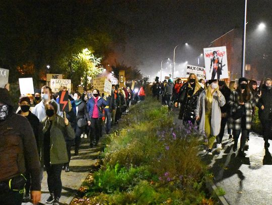 Tysięczny tłum na ulicach Kędzierzyna-Koźla. To był największy z dotychczasowych protestów