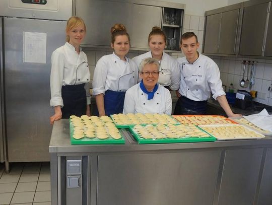 Uczniowie z kozielskiego "gastronomika" praktykują w renomowanych niemieckich restauracjach