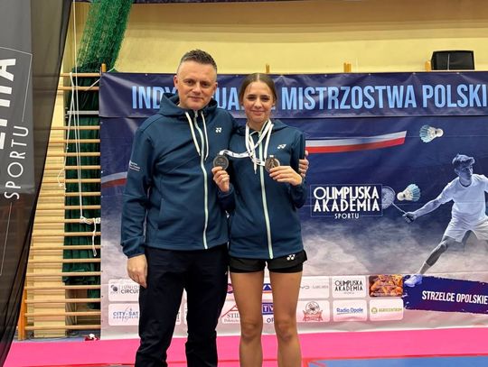 Udany występ badmintonistów Beninca UKS Feniks w Strzelcach Opolskich. Dwa medale dla Leny Maślanki