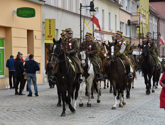 Ułani przemierzyli ulice Starego Miasta. Za nami uroczysta defilada i prezentacja Sekcji Konnej Ochotniczego Szwadronu 3 Pułku Ułanów Śląskich