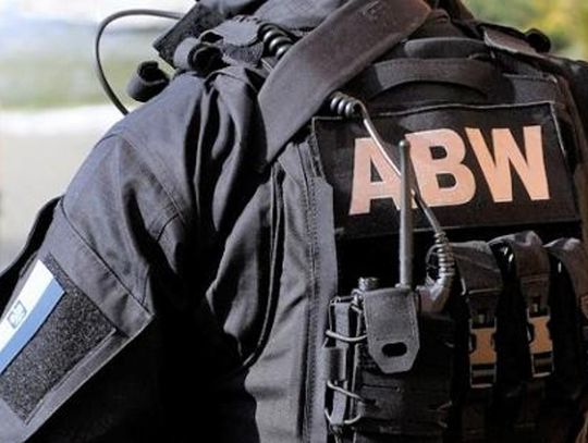 Uszkodzone tory na linii ze Sławięcic do Rudzińca. Na miejscu policja. Powiadomiono ABW