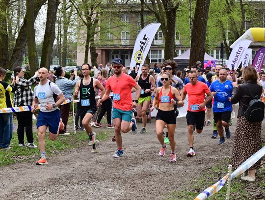 VIII Przystanek Forma w Sławięcicach. Biegacze opanowali zabytkowy park