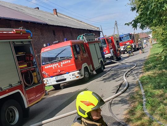 W Brzeźcach spłonął pustostan. Pracowity weekend kędzierzyńsko-kozielskich strażaków