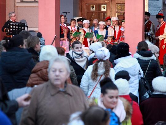 W niedzielę drugi dzień jarmarku na placu Wolności. Tak było w sobotę. ZDJĘCIA