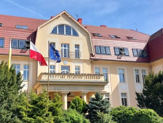 W piątek urząd miasta czynny krócej. Samorząd po raz kolejny włączył się do akcji „Dwie Godziny dla Rodziny”