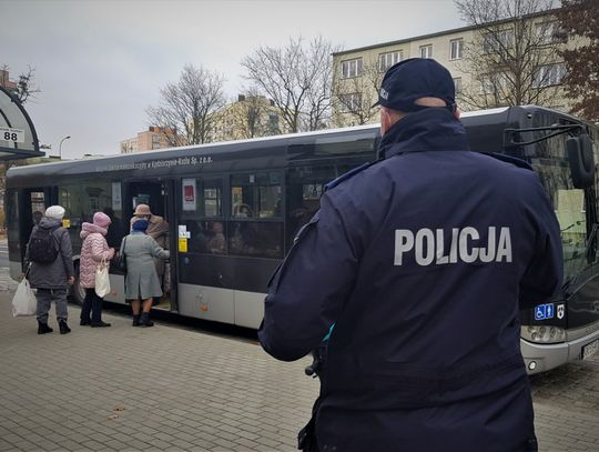 W tych miejscach policjant może sprawdzić, czy zasłaniamy nos i usta. Kontrole w Kędzierzynie-Koźlu