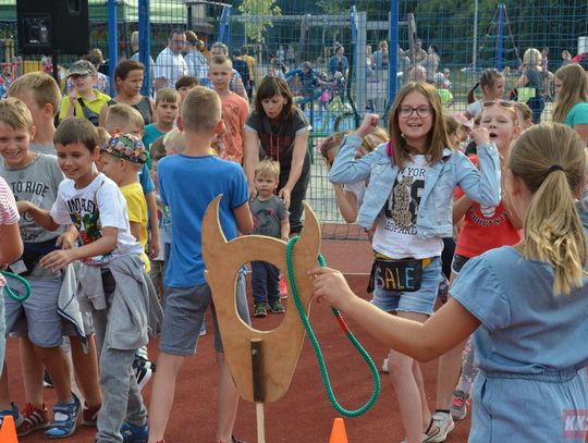 Wakacje na osiedlu - coroczny festyn zgromadził całe rodziny. ZDJĘCIA