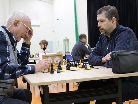 Walczyli o miano najlepszego szachisty w Kędzierzynie-Koźlu. Turniej w Hali Śródmieście