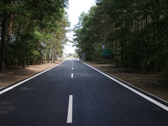 Ważna inwestycja na finiszu. Zakończył się pierwszy etap przebudowy drogi Stara Kuźnia - Ortowice