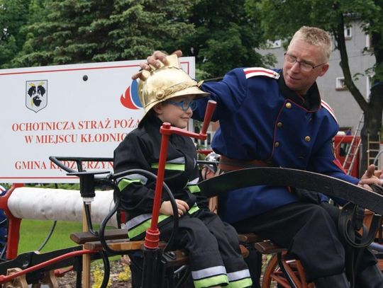 Weekend strażacki w Kędzierzynie-Koźlu. Strażacy bawią się z mieszkańcami. ZDJĘCIA