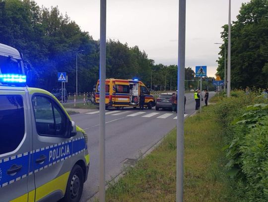 Wjechał rowerem na pasy. Chłopiec został potrącony przez samochód osobowy