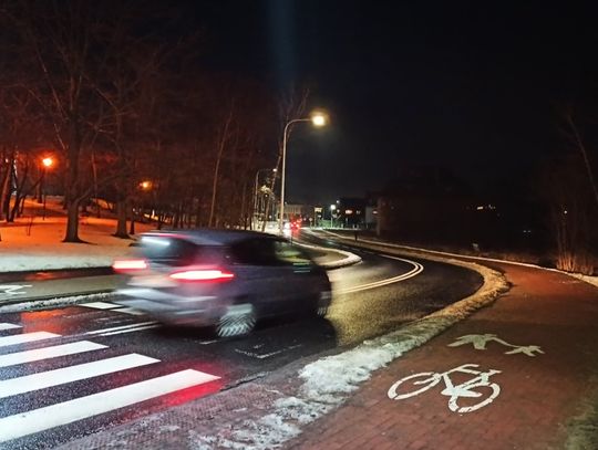 Woda na ulicach i chodnikach będzie zamarzać. Ostrzeżenie meteo dla naszego powiatu