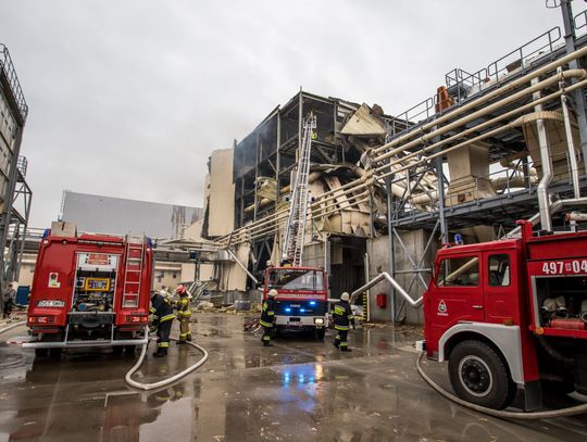 Wybuch, a następnie pożar. Kędzierzyńscy strażacy na akcji w fabryce w Strzelcach Opolskich