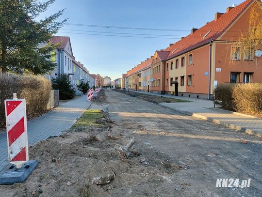 Wycinka drzew i krzewów na remontowanej ulicy Słowackiego wzbudza emocje wśród mieszkańców
