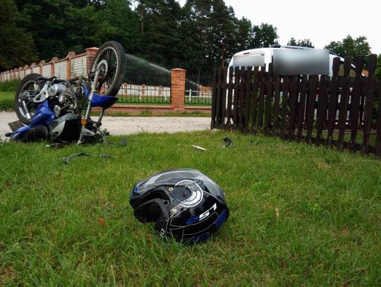 Wypadek motocyklisty w Sławięcicach. Mężczyzna zabrany do szpitala. ZDJĘCIA