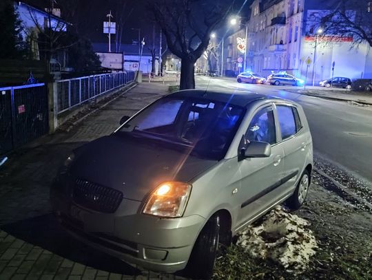 Wypadek na ulicy Piastowskiej. 73-letnia kierująca potrąciła kobietę na przejściu dla pieszych