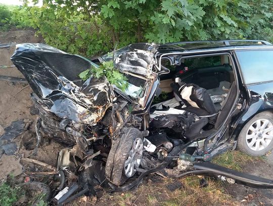 Wypadek śmiertelny na drodze z Bytkowa do Urbanowic. Nie żyje 41-letni mężczyzna