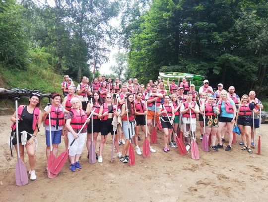 Wzięli udział w spływie pontonowym i grze terenowej. Wyjazd integracyjny dla Wolontariuszy i przedstawicieli NGO. ZDJĘCIA