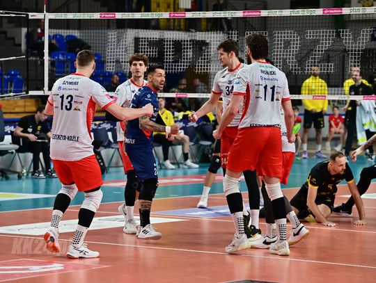 ZAKSA w końcu się przełamała! Kędzierzynianie pokonali na własnym parkiecie Skrę Bełchatów