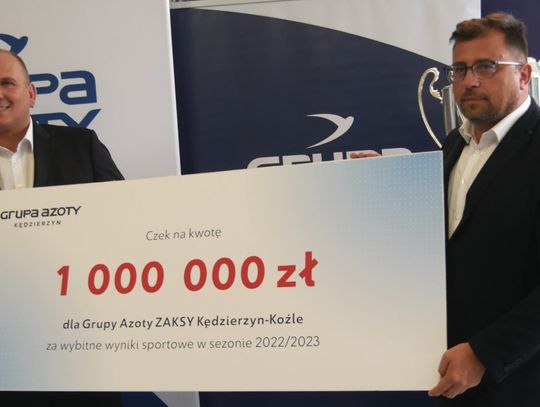 ZAKSA zaprezentowała nowe stroje i odebrała milion złotych premii. To nagroda od Grupy Azoty ZAK