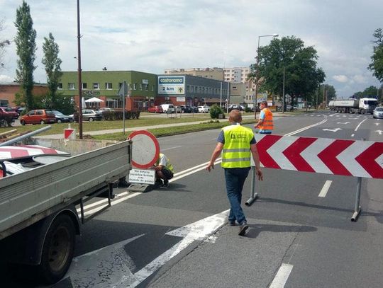 Zamykają aleję Jana Pawła II i ulicę Wojska Polskiego. Od dzisiaj objazdy