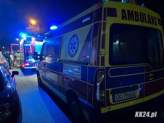 Zaniepokojeni sąsiedzi wezwali służby. W mieszkaniu znaleziono ciało kobiety