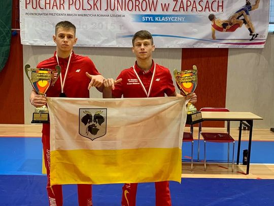 Zapaśnicy UKS Olimpijczyk znów złoci! Kevin Metel i Grzegorz Hildebrand wygrali w Pucharze Polski