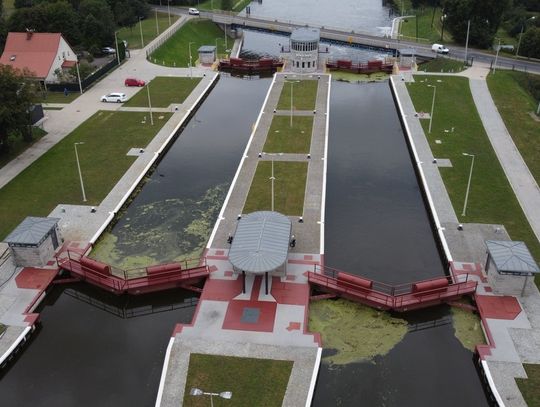 Zapora biostabilizatora na Kanale Kędzierzyńskim. Wojewoda Kłosowski wydał komunikat