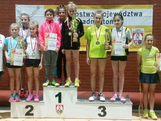 Zawodnicy PSP nr 19 wywalczyli cztery złote medale na mistrzostwach województwa w badmintonie