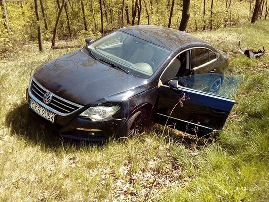 Zepchnął auto z drogi i uciekł. Wypadek na drodze z Kłodnicy do Januszkowic