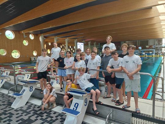 Zgarnęli 145 medali i zostali srebrnymi medalistami Letnich Mistrzostw Okręgu Opolskiego. Nasi pływacy triumfują!