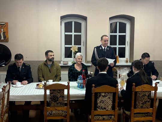 Zmiana warty w OSP Miejsce Kłodnickie. Strażacy wybrali nowe władze jednostki. ZDJĘCIA