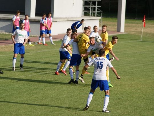 Zwycięski remis ekipy z Większyc. Po-Ra-Wie zapewniło sobie miejsce w czwartej lidze. ZDJĘCIA