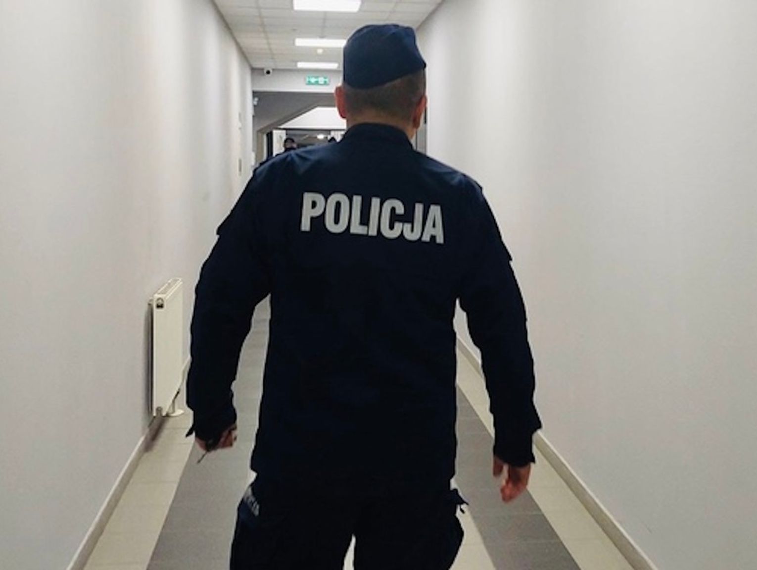 40-latek złapany na gorącym uczynku kradzieży w drogerii. Zatrzymał go policjant na wolnym