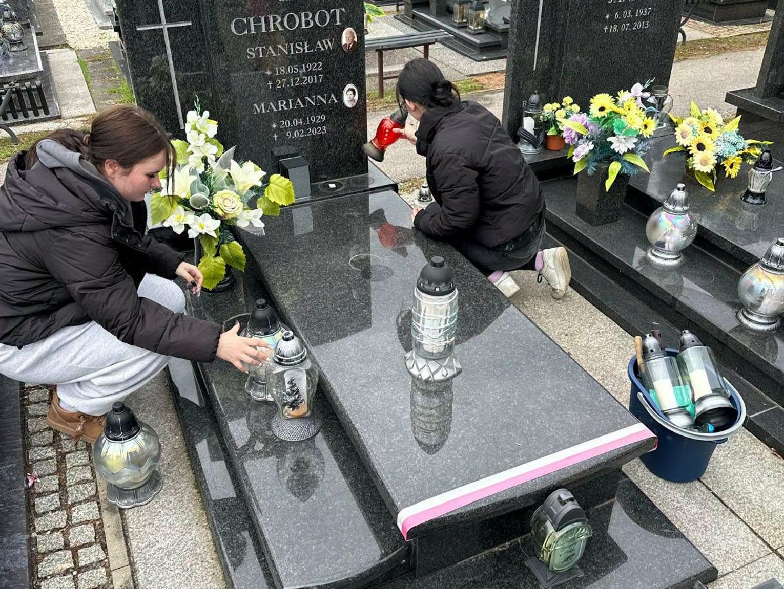 By pamięć o nich nie zgasła. Żołnierze i młodzież zadbali o groby polskich bohaterów