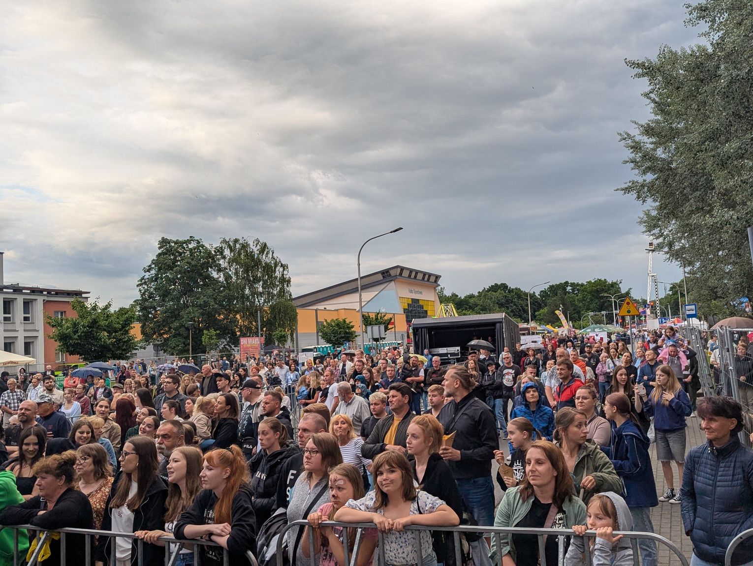 Drugi dzień Dni Miasta trwa! Sound'n'Grace rozgonił deszczowe chmury, mieszkańcy bawią się mimo kapryśnej pogody