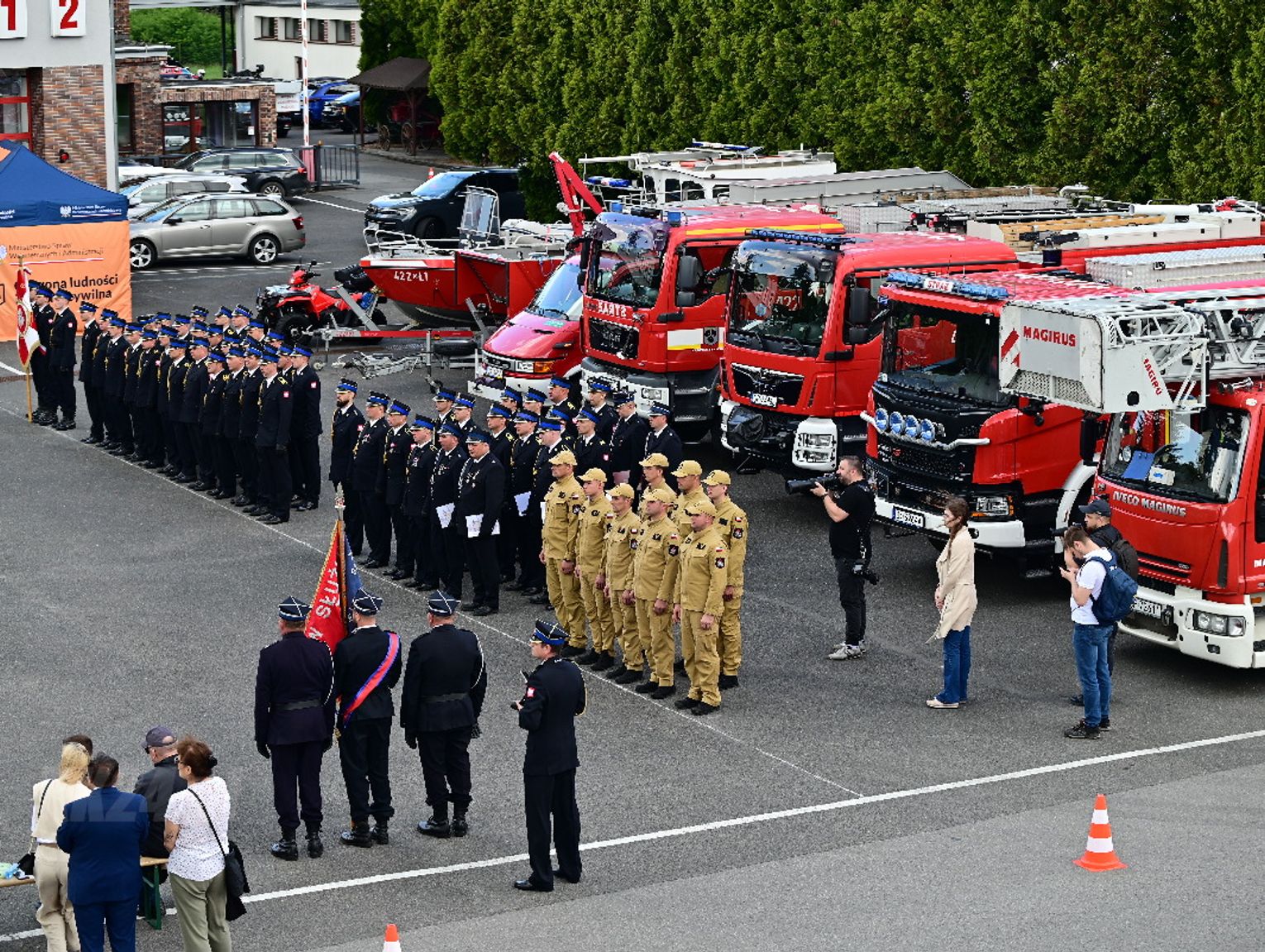 Dzień Strażaka w Kędzierzynie-Koźlu. Medale, awanse i poświęcenie nowych wozów
