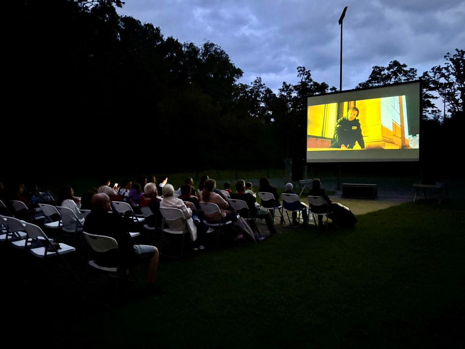 Finał Letniego Kina Plenerowego. Buster Keaton z muzyką na żywo w Parku Pojednania