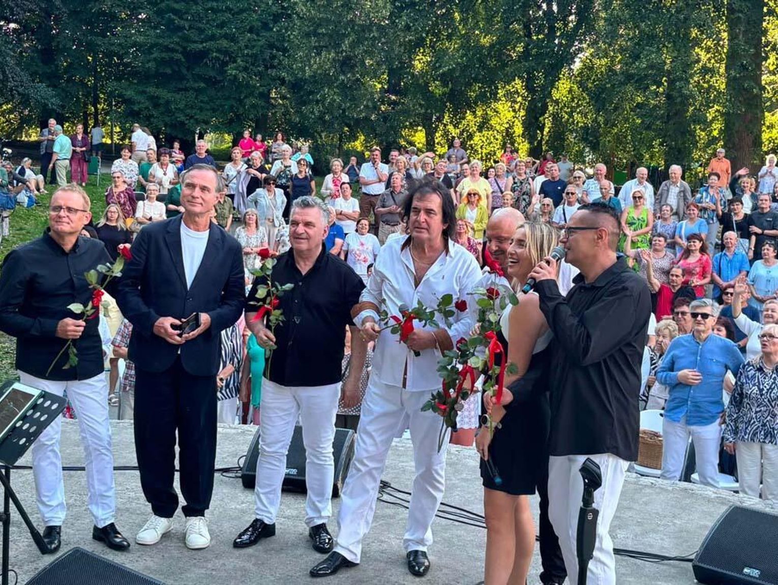 Greckie rytmy wypełniły kozielski amfiteatr. Kolejny koncert z cyklu "Muzyka Narodów"