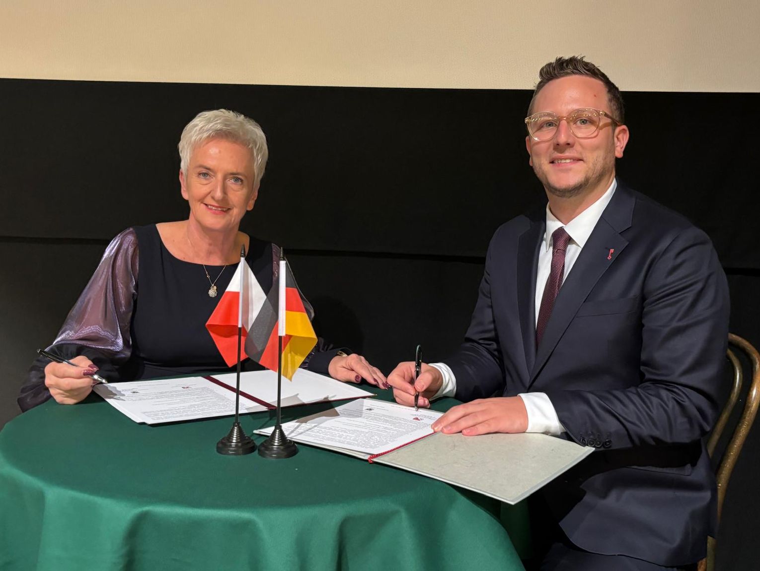 Kędzierzyn-Koźle zacieśnia współpracę z Öhringen. Samorządy podpisały nową umowę partnerską