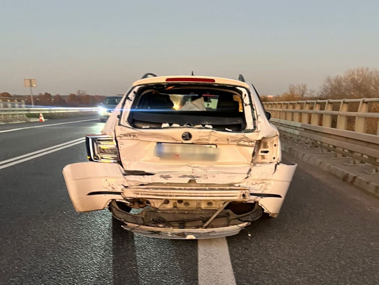 Kolizja trzech pojazdów na obwodnicy Kędzierzyna-Koźla. Jedna osoba trafiła do szpitala