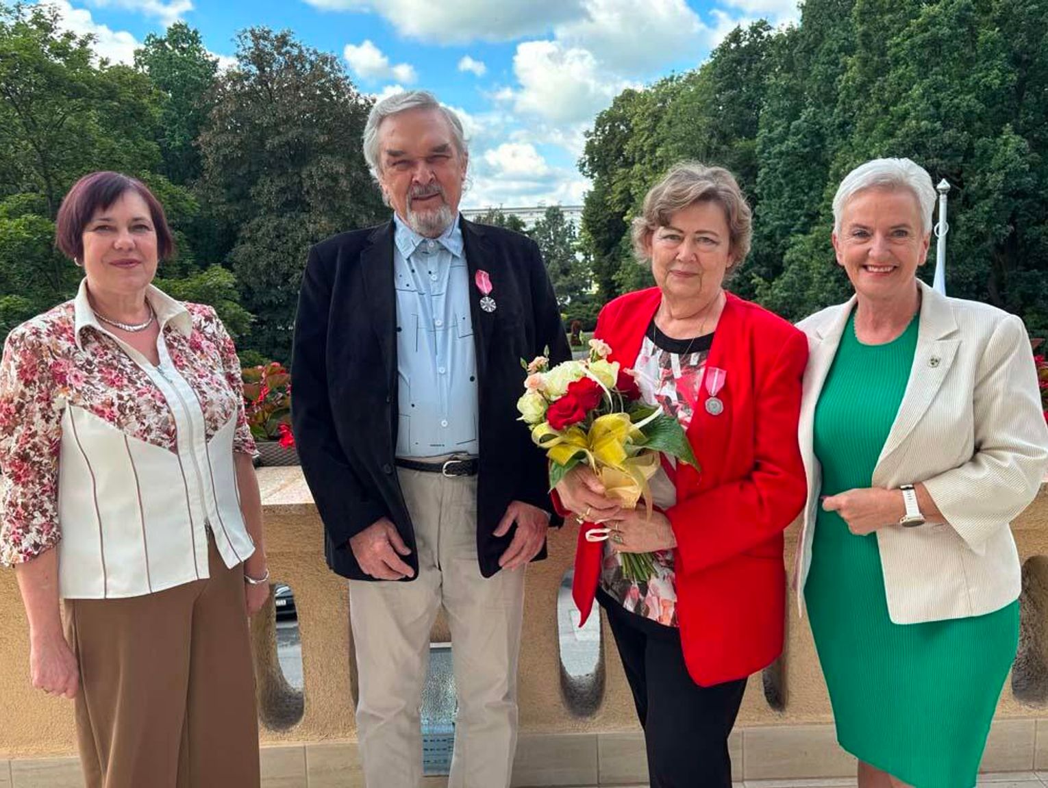 Małżeństwo z Kędzierzyna-Koźla świętuje 50. rocznicę. Prezydent wręczyła jubilatom medale