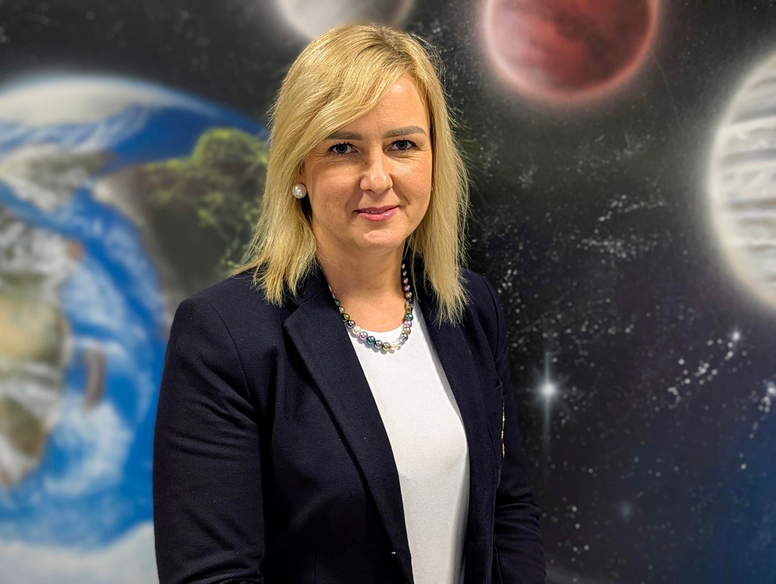 Matematyczna precyzja, artystyczna wrażliwość. Nowa dyrektor II LO odsłania inną twarz szkoły