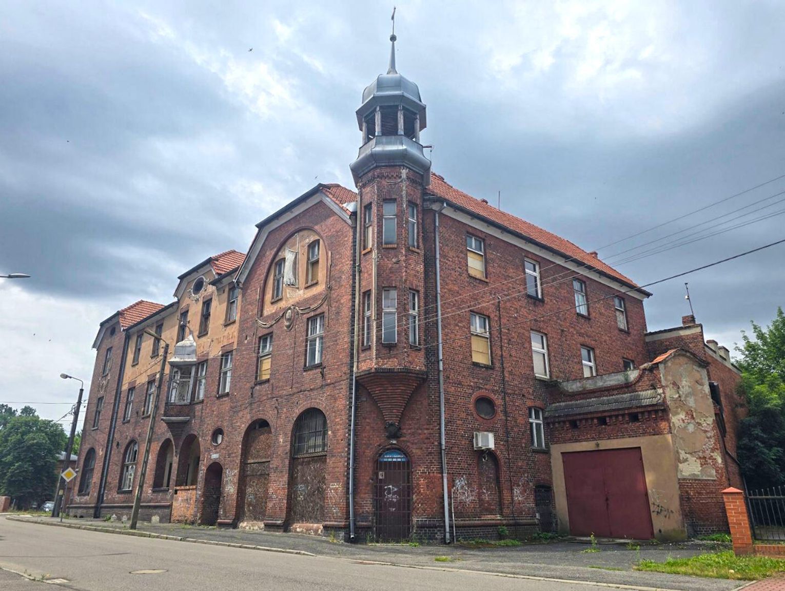 Miasto może uratować dawny Hafen Hotel. Jest 12,77 mln zł na remont kamienicy w Koźlu Porcie